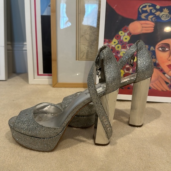 Michael Kors Porter Glitter Chain-Mesh Platform Sandal - Picture 5 of 7